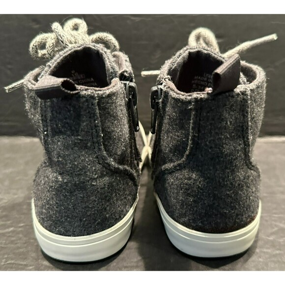 Old Navy Gray Dress Sneakers Toddler Sz 9 - Picture 4 of 7